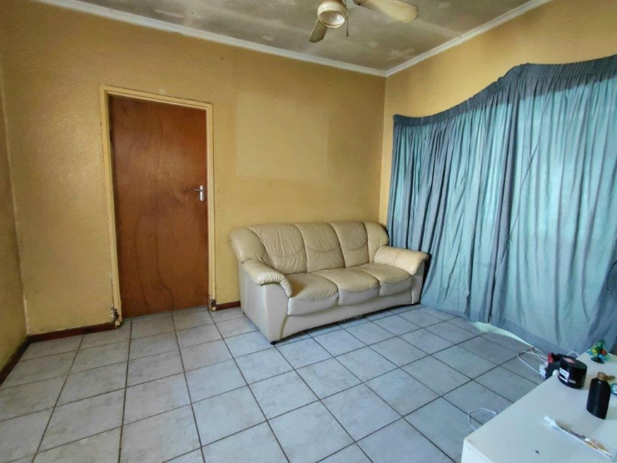 1 Bedroom Property for Sale in Weltevreden Western Cape